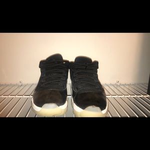 Jordan 11 Lows - Barons